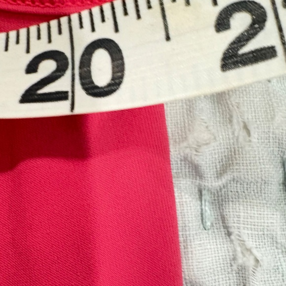 Lululemon Sculpt Tank Top Lip Gloss - Picture 12 of 12